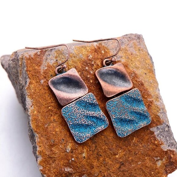 Antique Copper Verdigris Patina Geometric Hammered Squares Dangle Earrings - Picture 1 of 6